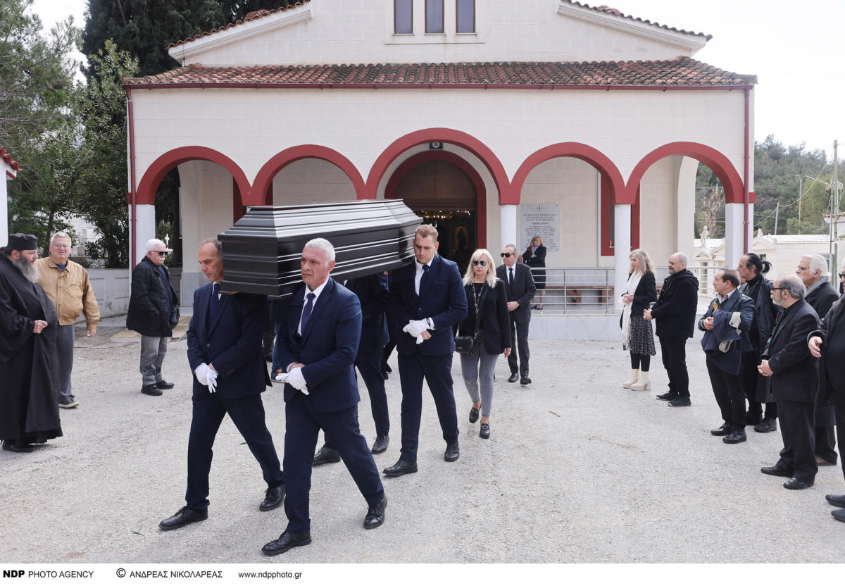 Τέτη Σχοινάκη